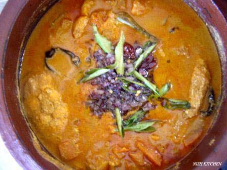 Thenga varutharacha fish curry recipe 11