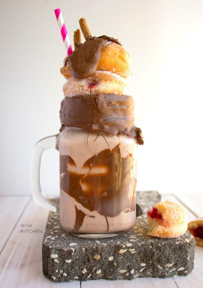 Nutella Donut Milkshake   Video - 17